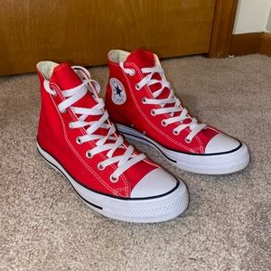 NEW RED CONVERSE